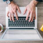 Laptops_Hands_464043