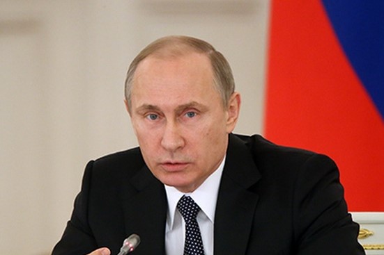 Владимир Путин поручил приостановить процесс приватизации киностудий
