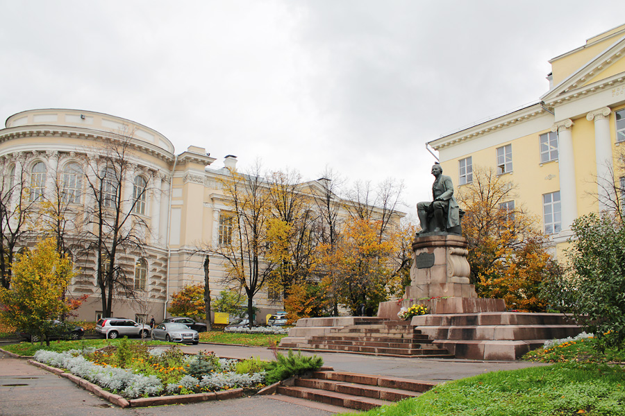 Университет имени ломоносова в санкт петербурге