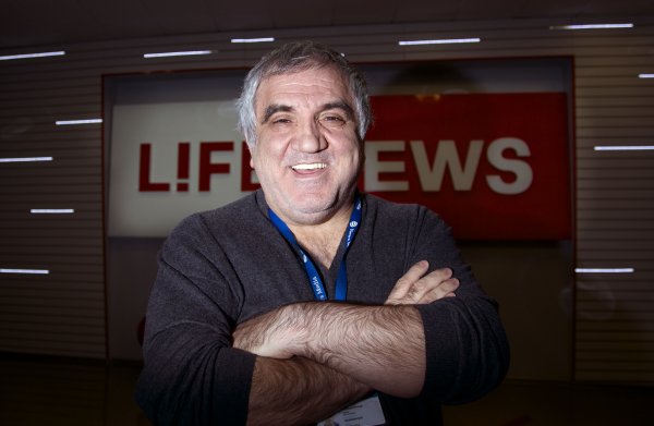 Владелец News Media Арам Габрелянов выходит из управления Life78