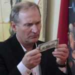 Громов находит деньги