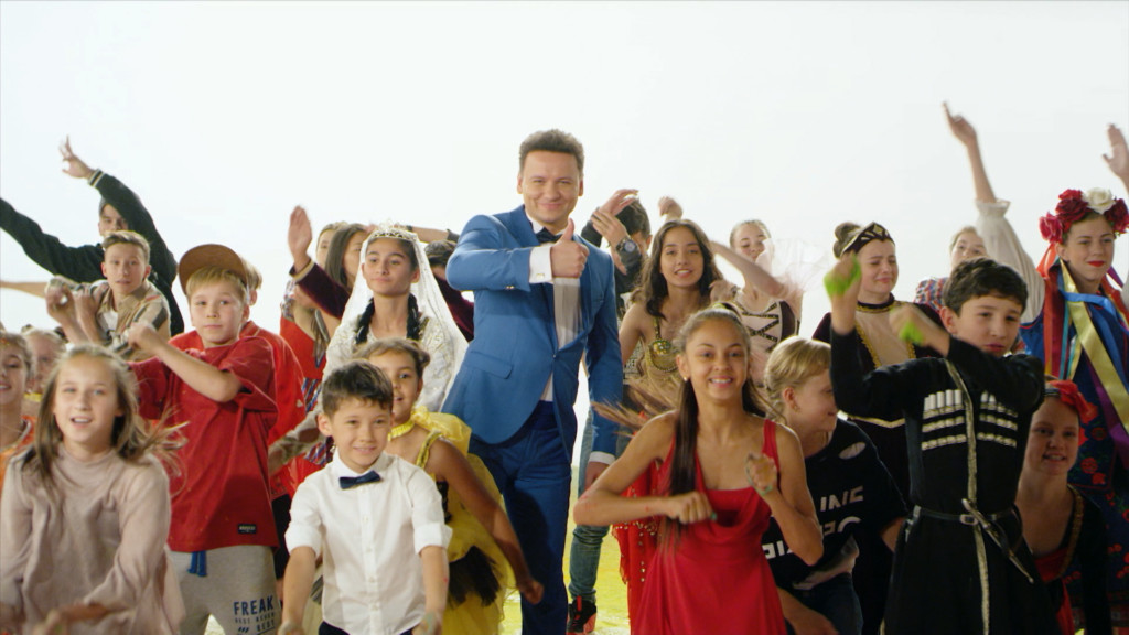 Гимн проекта НТВ «Ты супер! Танцы» объединил 12 стран