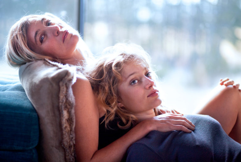 SLB - Photo de tournage - Nadia et Valeria - JCLother