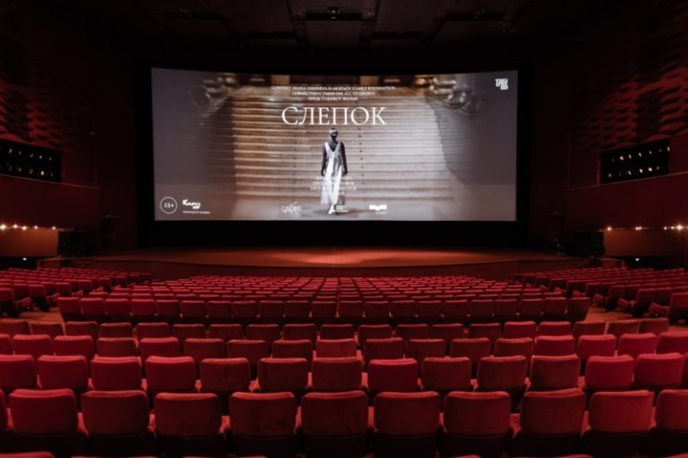 Премьера фильма _Слепок_ в кинотеатре _Октябрь_-min