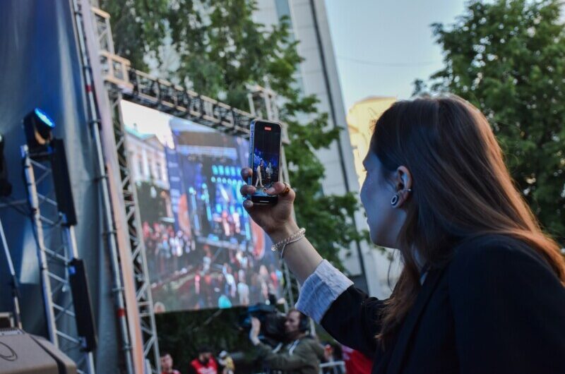 Пульсация ночи в каждом смартфоне: фестиваль «Ночь музыки» в Екатеринбурге покажут в видеосервисе Wink