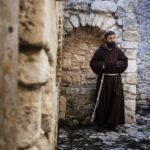 Молодой папа (1)