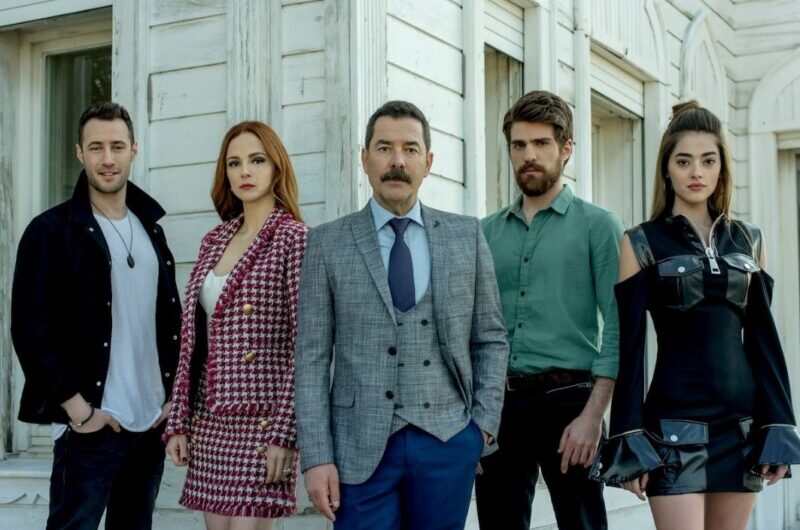 Знакомство с героями популярного турецкого сериала «Жестокий Стамбул» на «Продвижении»