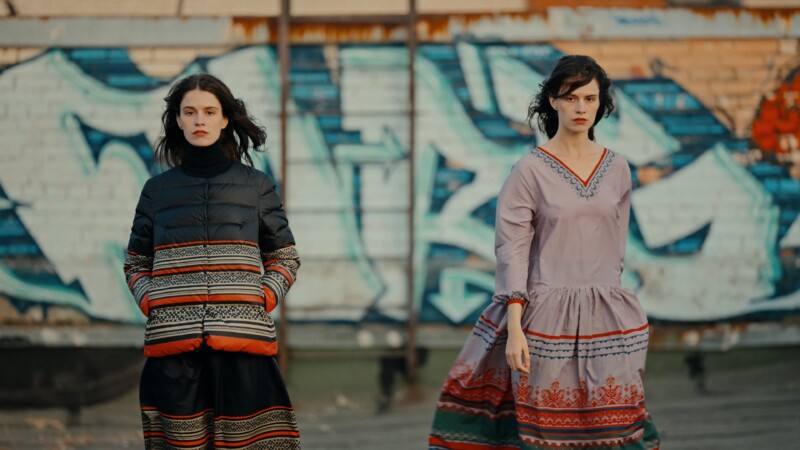 Дизайнер Люба Тепцова из Санкт-Петербурга создает одежду с оригинальными орнаментами в финальном эпизоде проекта «Кому на Руси шить хорошо. 2 cезон»