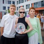 16 лет и 9 месяцев (4)